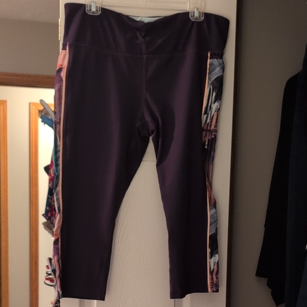 Brooks Purple Capri Leggings with Side Print Panels